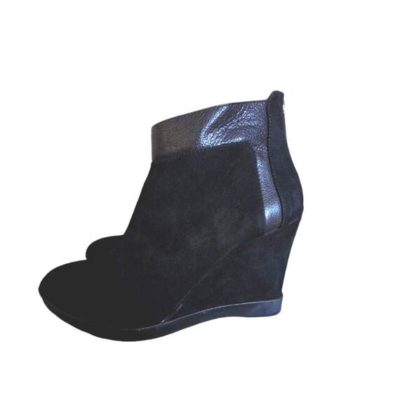 Black Suede Wedge Ankle Boots Size 8.5 Donald Pliner Chez Preppy Boho Gothic - Picture 11 of 11